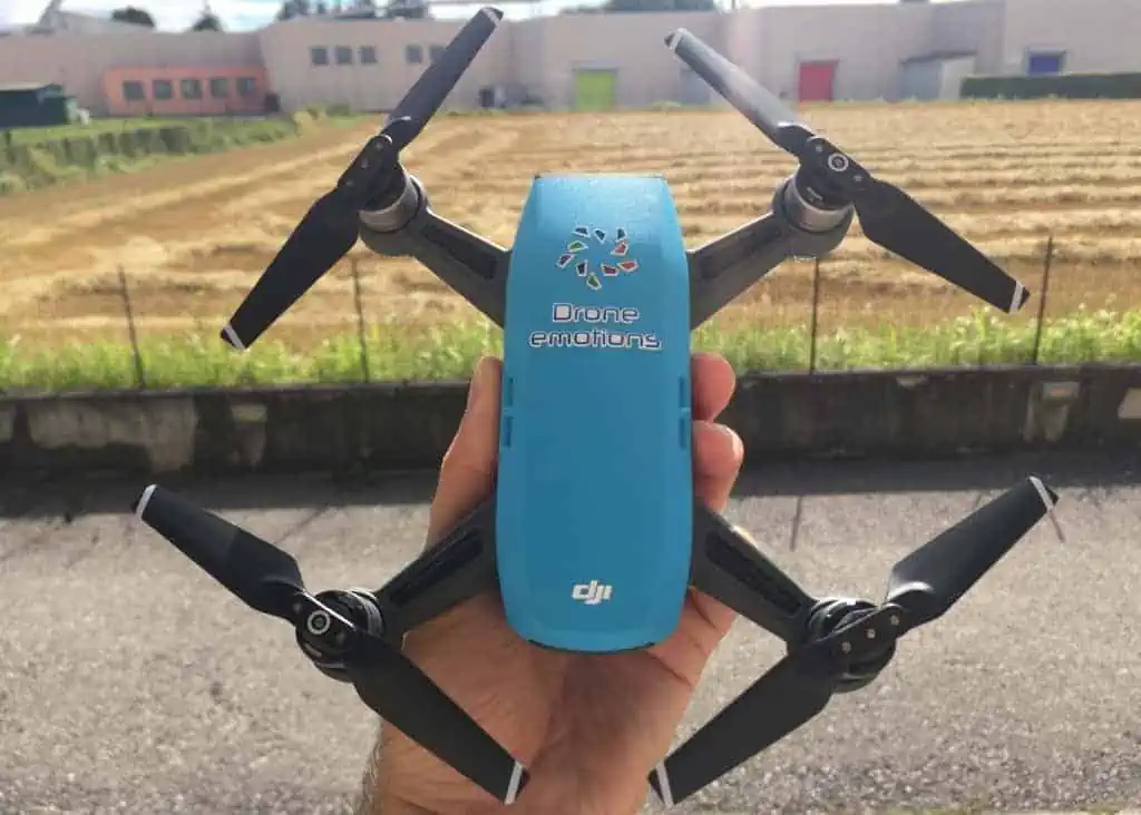 Come pilotare con i gesti delle mani il drone Dji Spark, pilotare con i gesti delle mani il drone Dji Spark,, dji spark, drone dji spark, selfie drone dji spark,