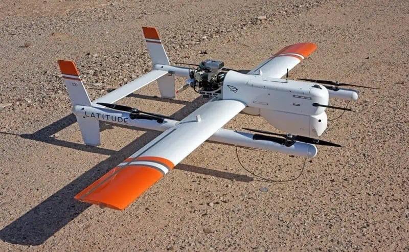Drone medico che trasporta sangue, drone medico,