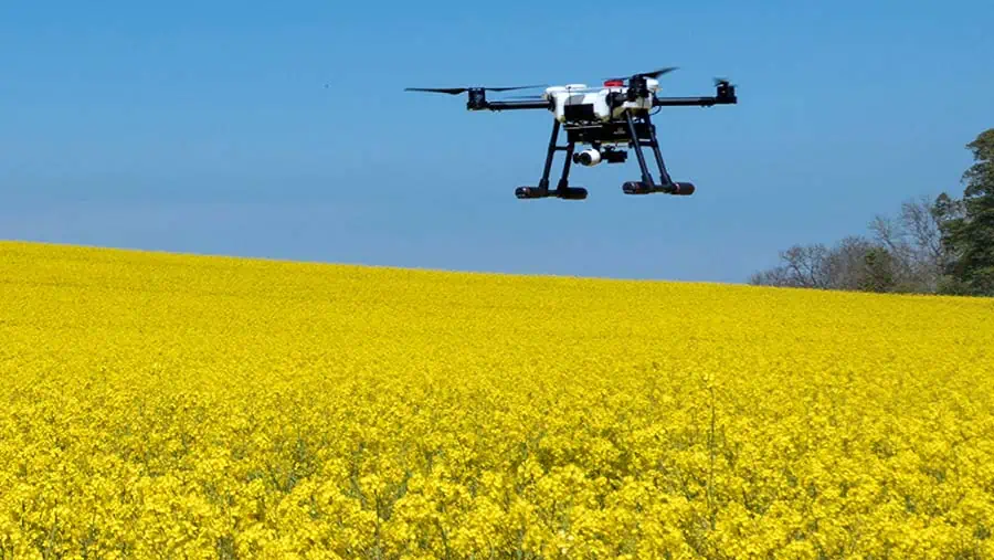 Drone che salva le mele in Trentino, Drone che salva le mele, agricoltura di precisione con droni,