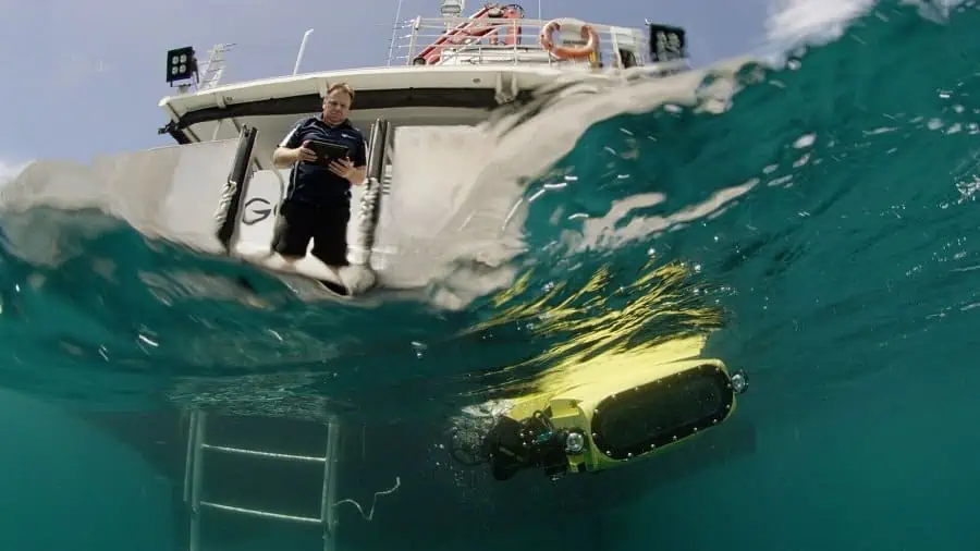 Drone subacqueo per la protezione della barriera corallina