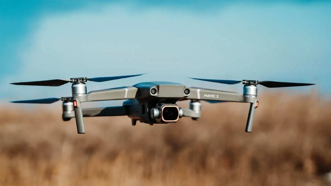 Come volare in regola con i droni
