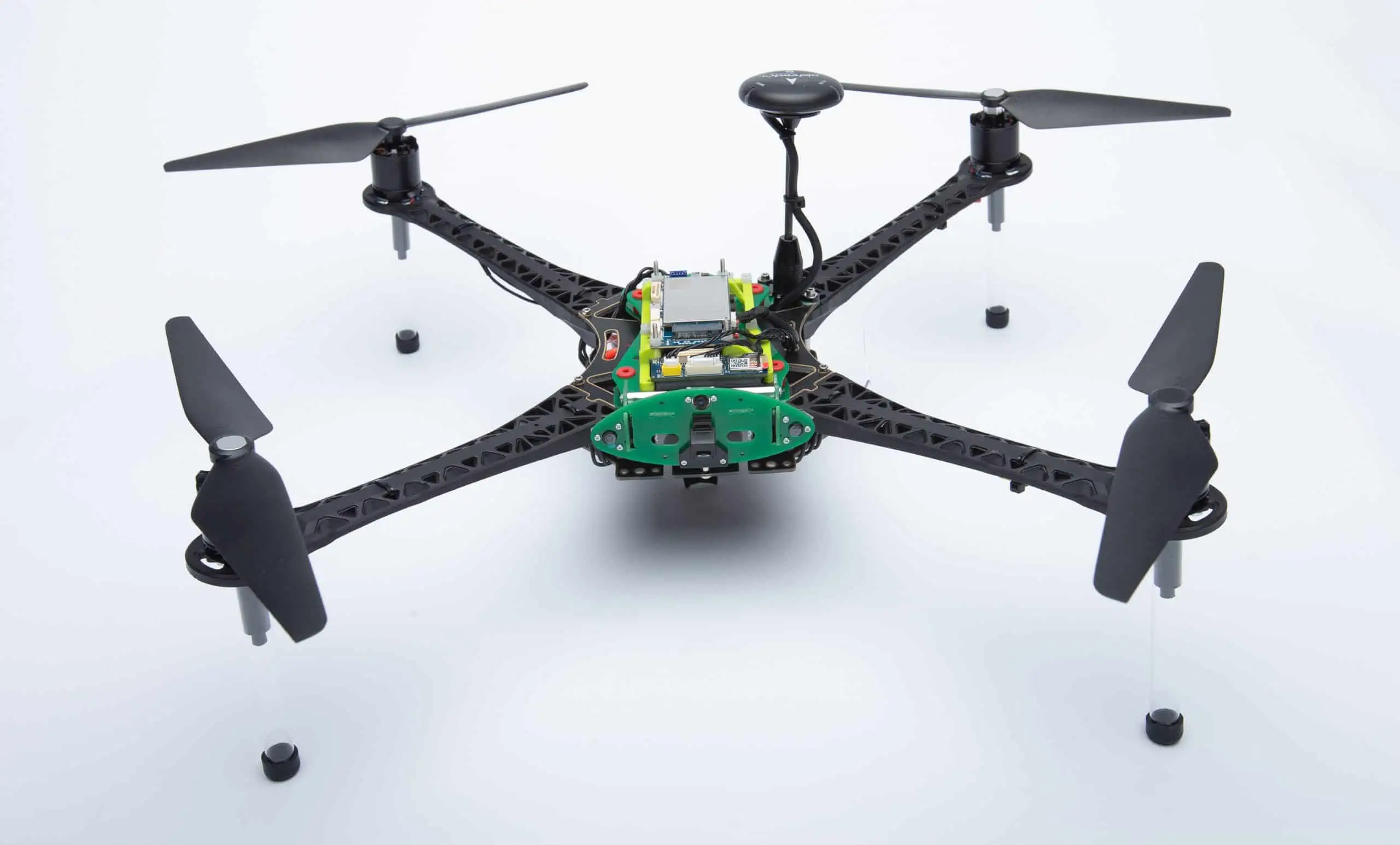 Centralina di volo per droni Qualcomm che sfrutta il 5G