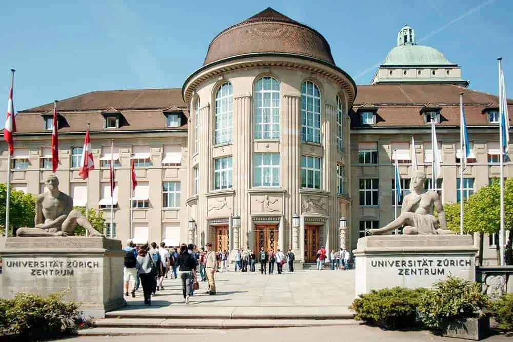 Università di Zurigo e droni super agili