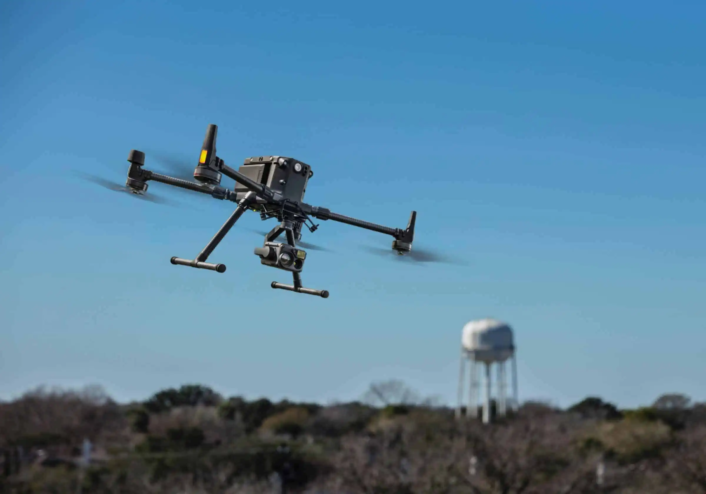 Plastica negli oceani mappata con droni DJI