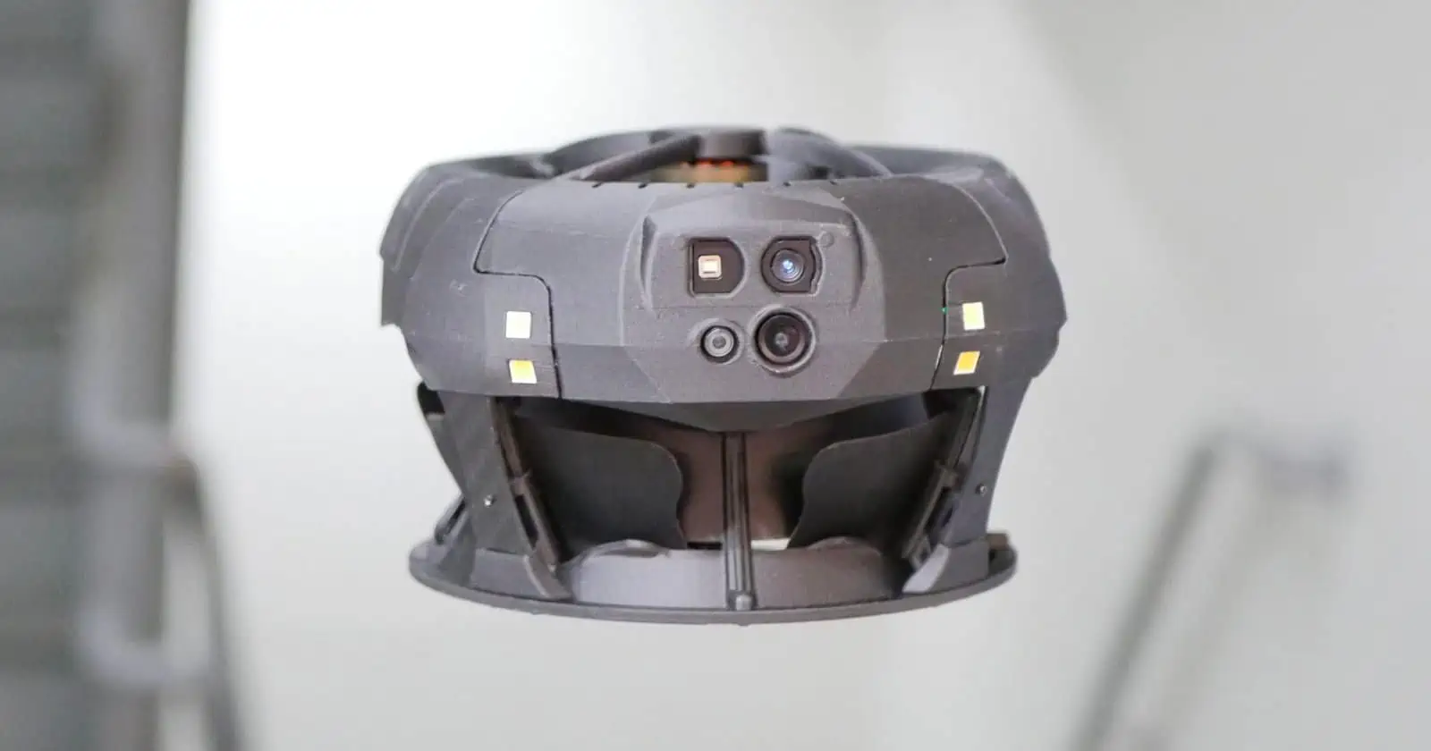 Volo indoor: arriva il drone ciambella dronut x1