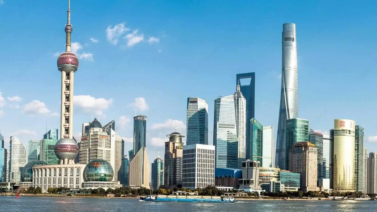 Lockdown a Shanghai: droni per imporre le regole