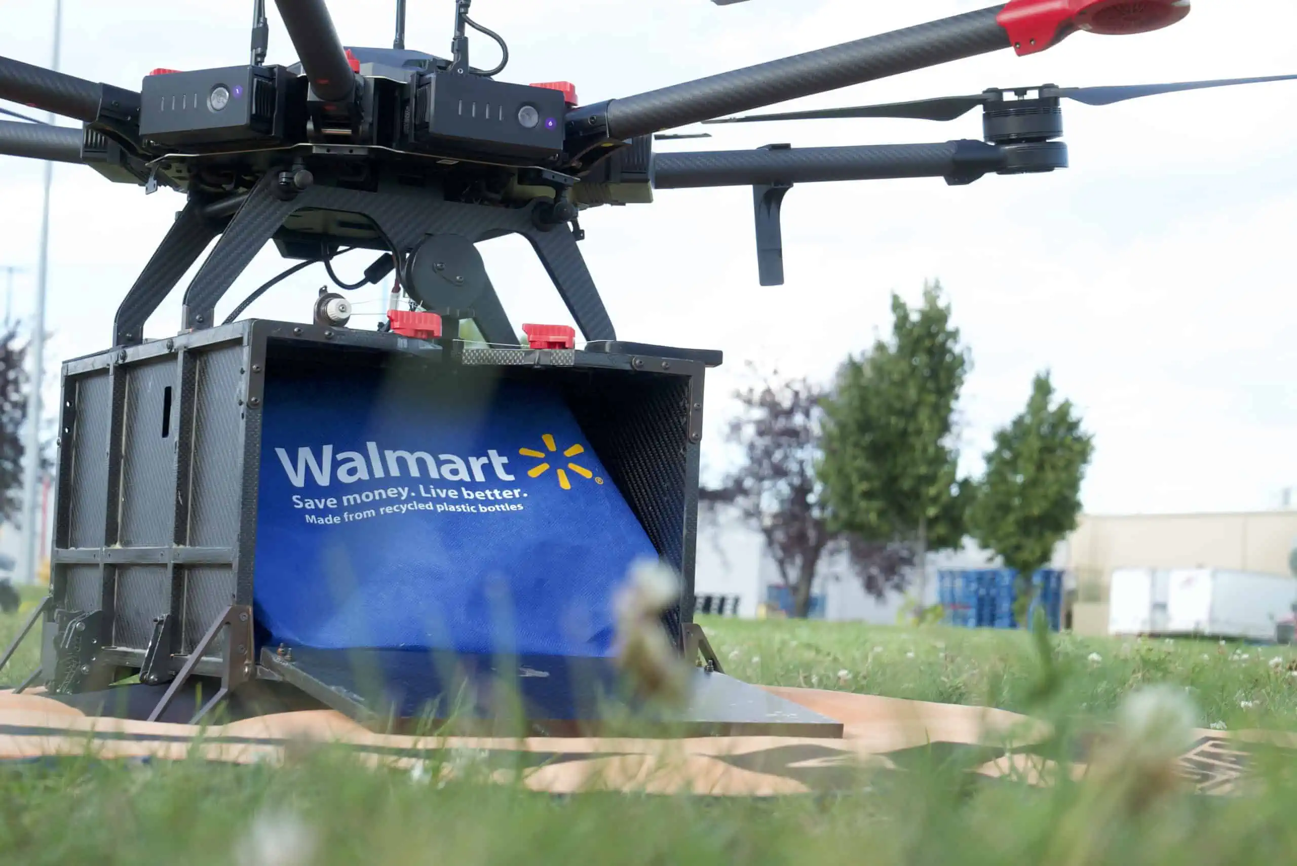 Servizi di consegna con droni aumentati da Walmart