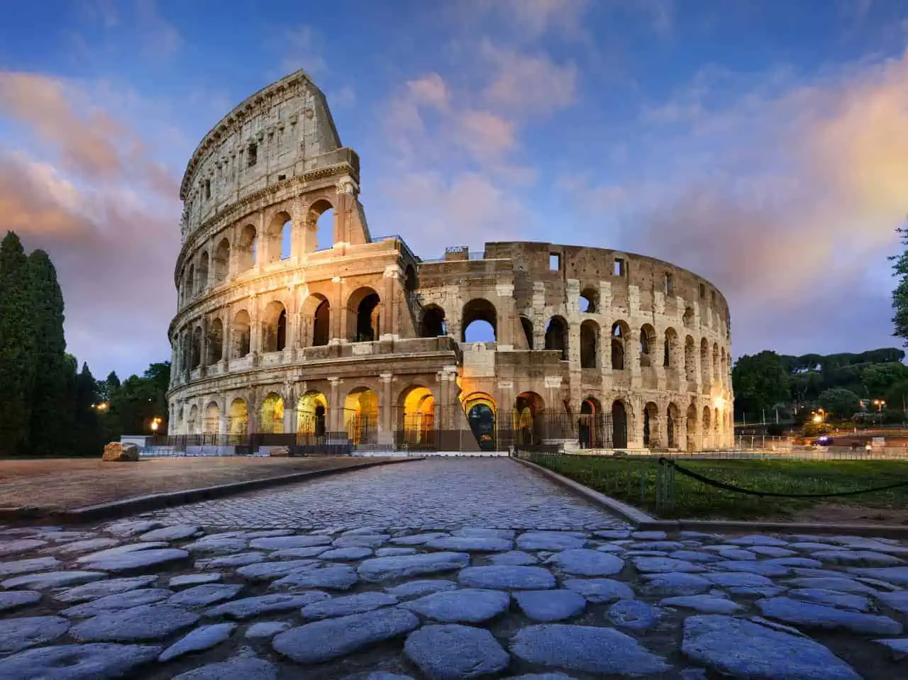 Colosseo: droni al posto dei pezzi mancanti