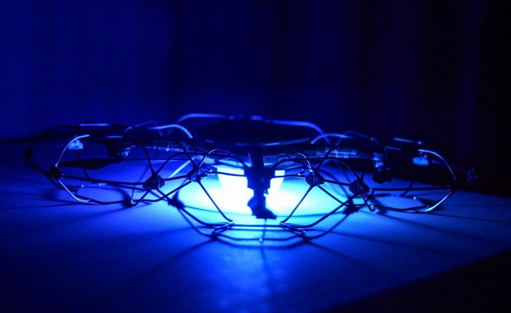 Spettacolo di luci con droni: caos in Australia