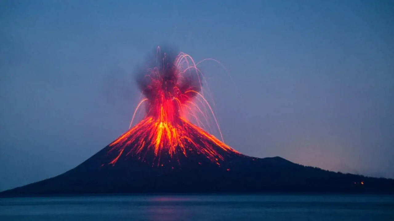 Eruzione vulcanica prevista dai droni