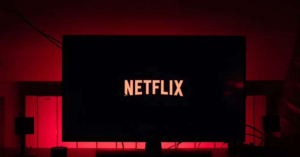 Serie Netflix: incidente con drone nelle riprese