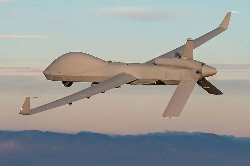 Aereo russo colpisce drone USA: ecco il video