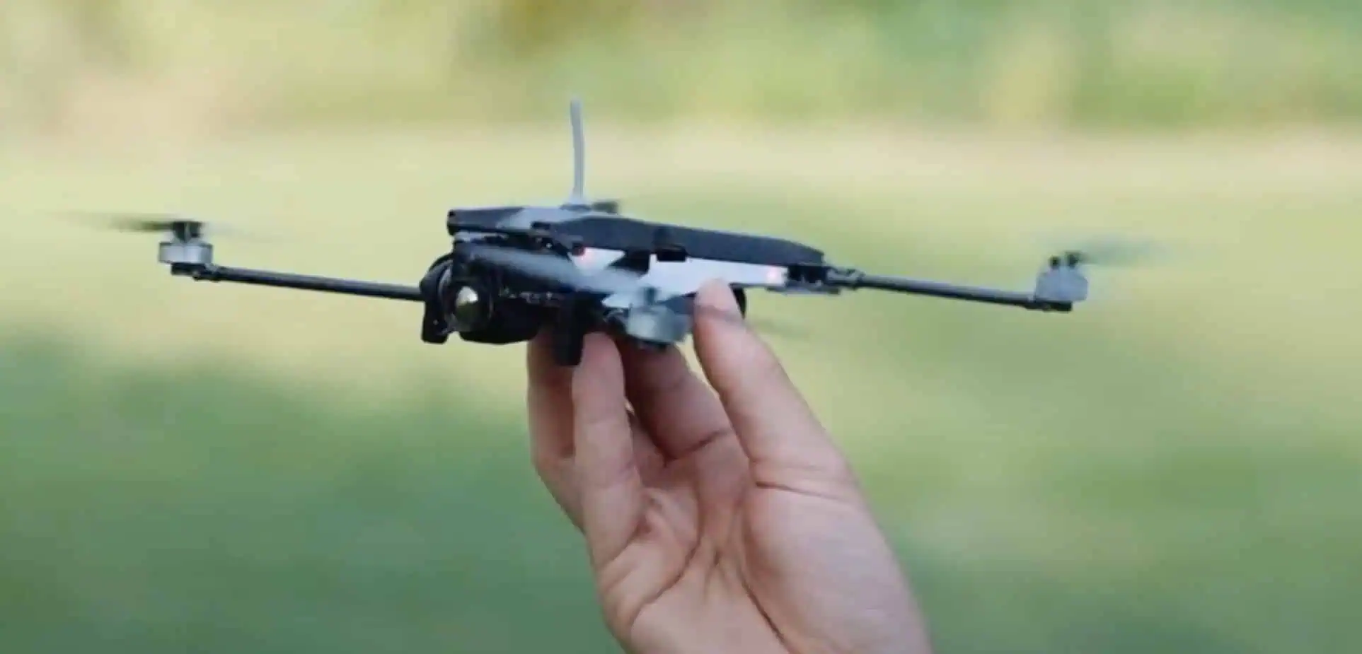 Sorveglianza aerea: in arrivo un nuovo mini drone tascabile