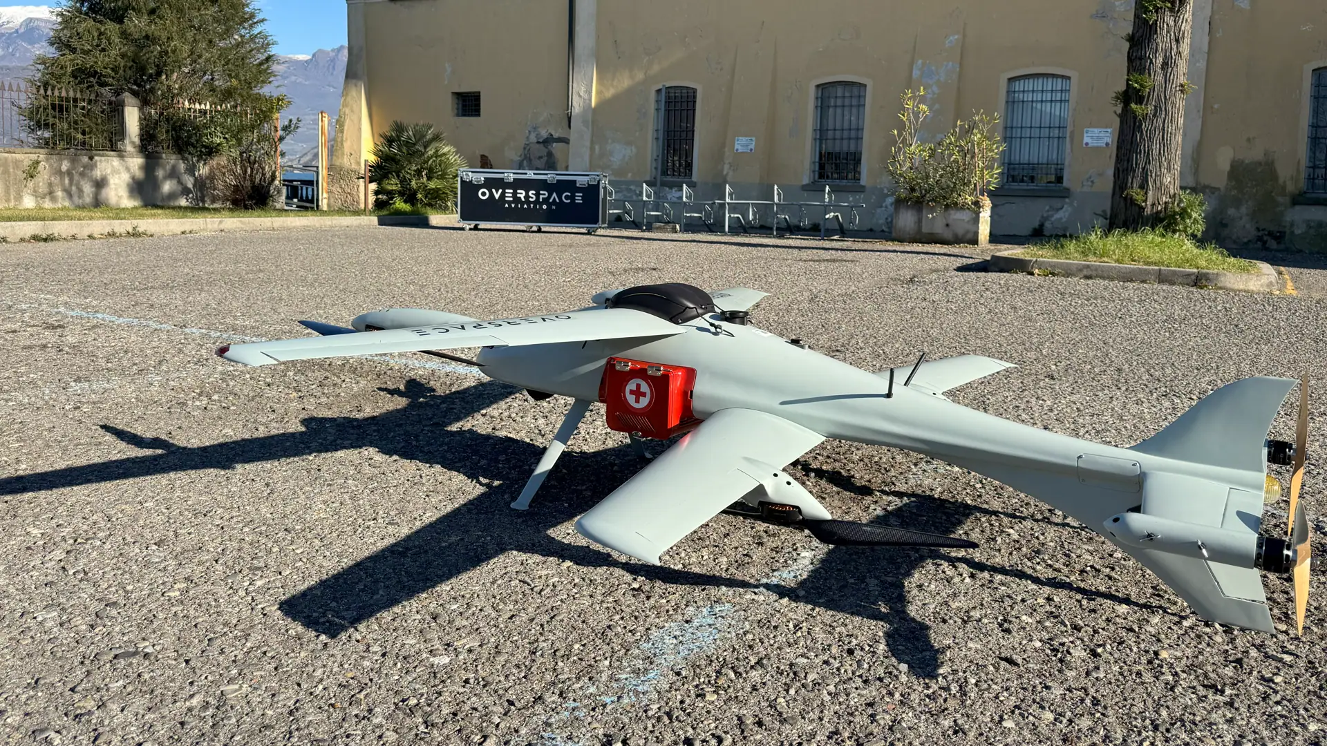 Drone trasporto medicinali sul lago d'Iseo
