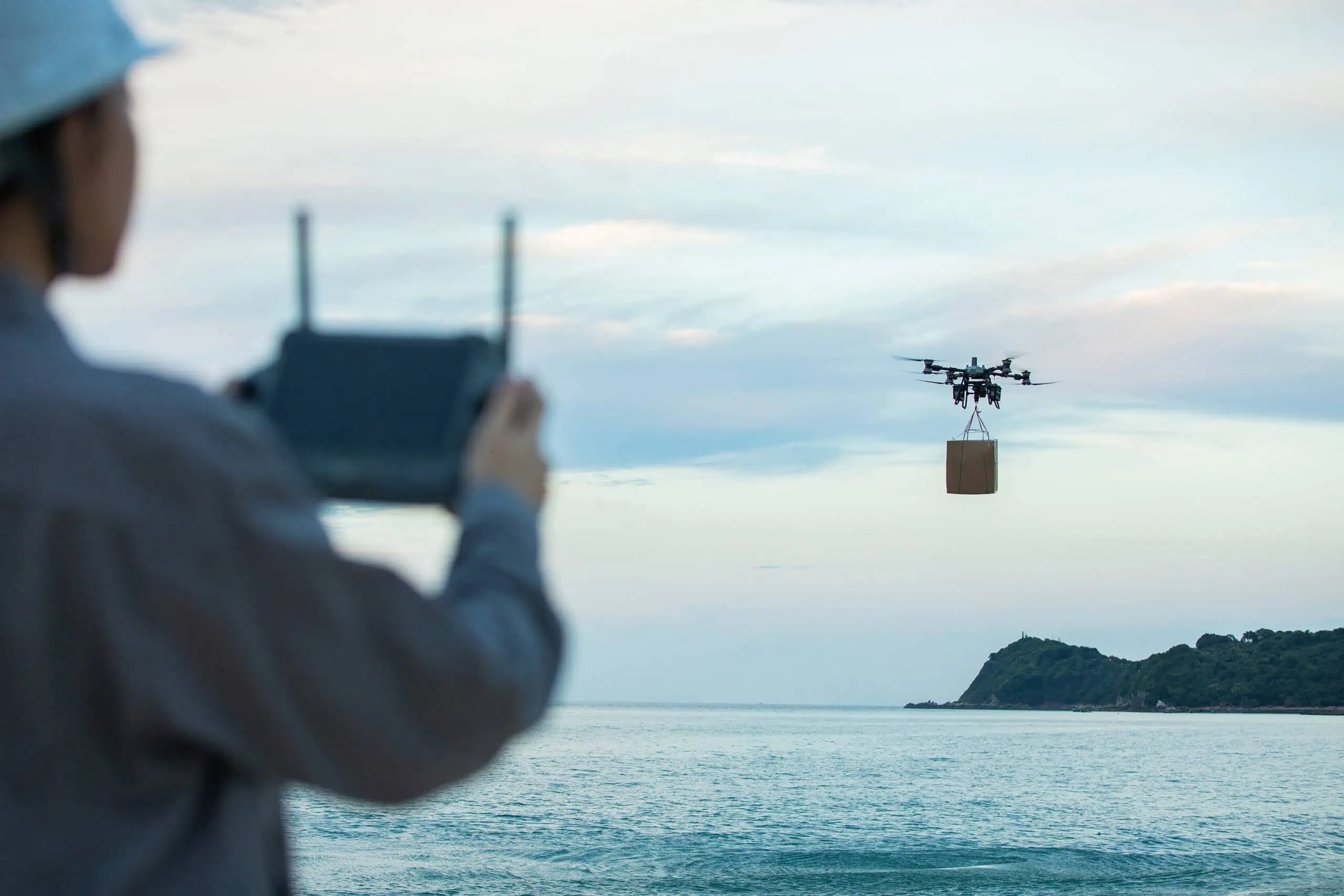 DJI FlyCart 100: il nuovo standard nel trasporto aereo con droni cargo