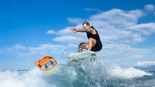 HOVERAir AQUA: il drone anfibio sotto i 250 grammi che decolla e atterra sull’acqua