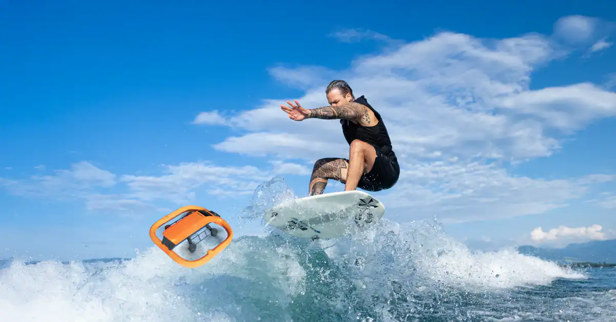 HOVERAir AQUA: il drone anfibio sotto i 250 grammi che decolla e atterra sull’acqua